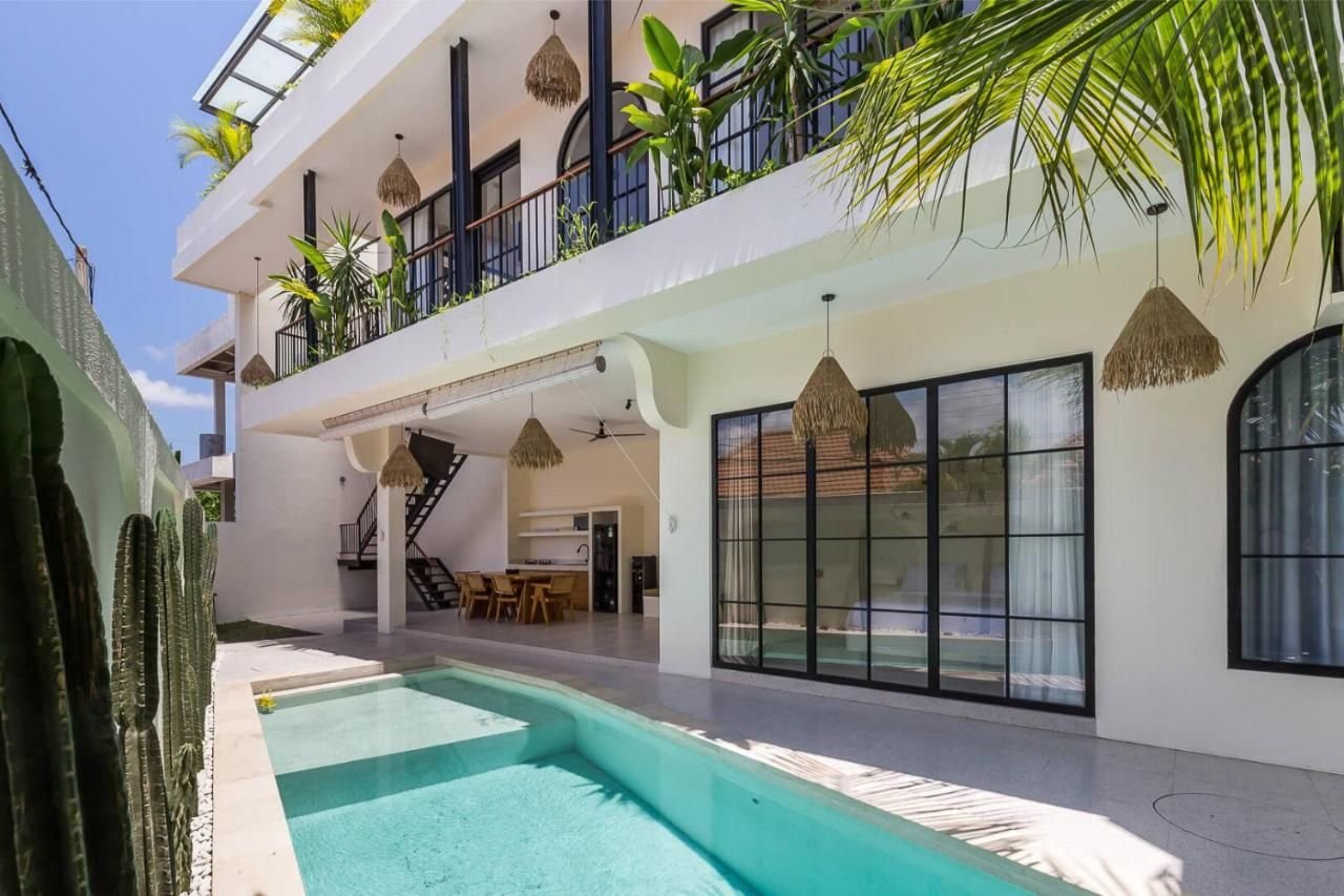 Freehold Modern Tropical Villa 3 Bedroom  in Canggu - Prime Investment