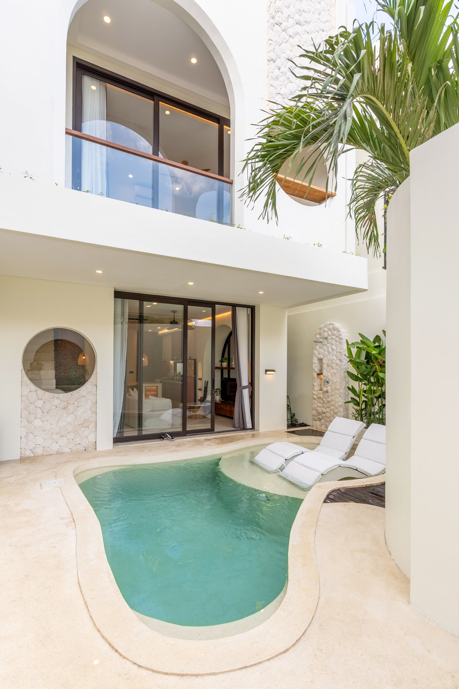 Prime Batu Bolong Mediterranean 2-bedroom villa – 30-year leasehold investment