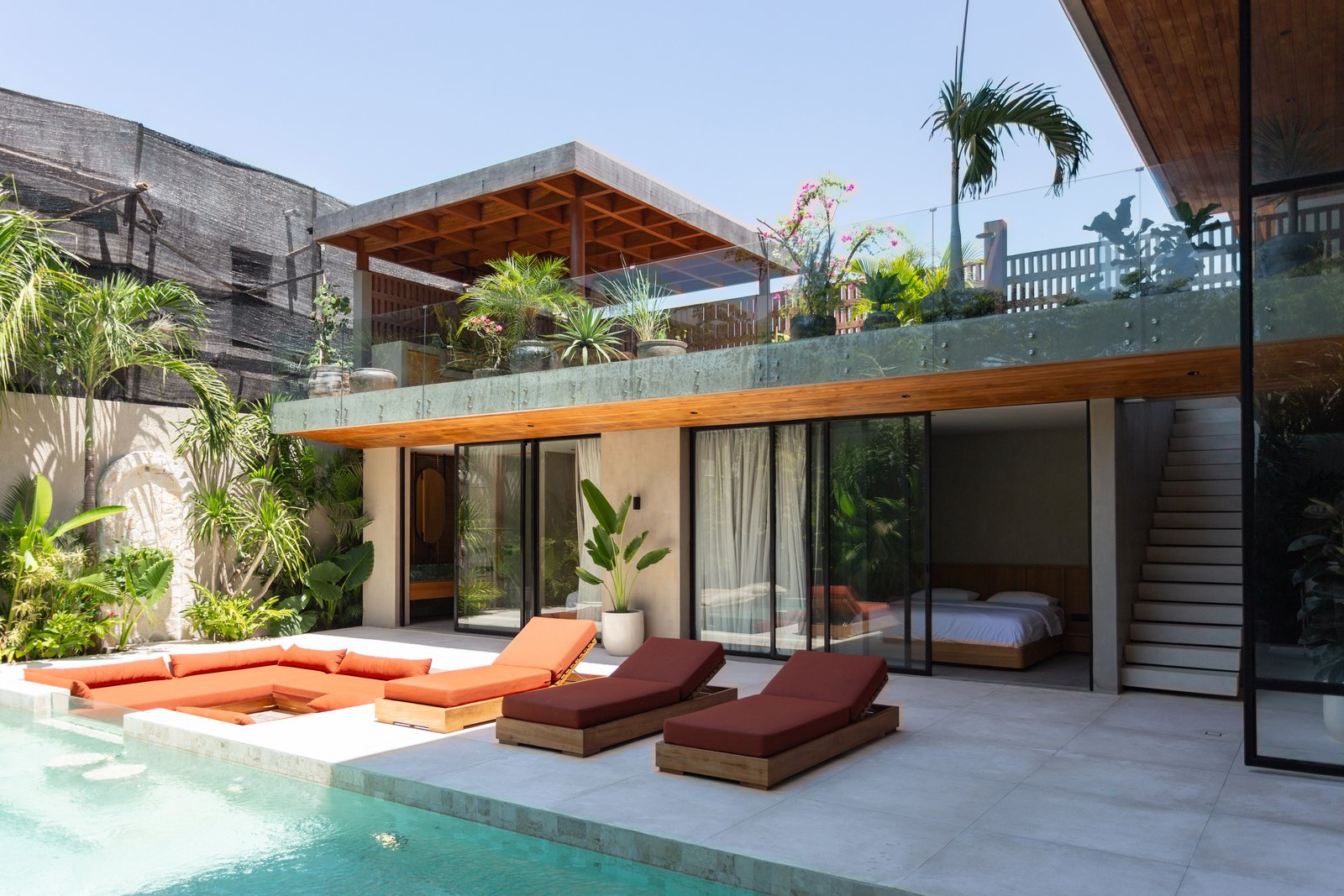 Exclusive Villa: Bespoke Luxury 4-Bedroom Villa in Berawa, Canggu – Leasehold