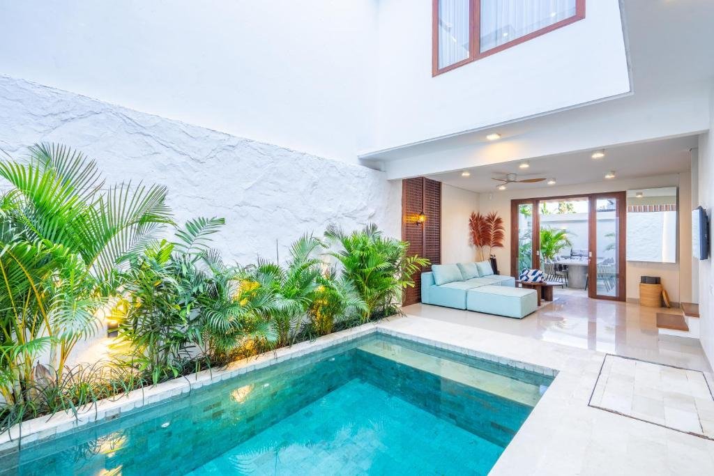 Premium Modern Contemporary 2 Bedroom Villa: Forsale Leasehold in Umalas