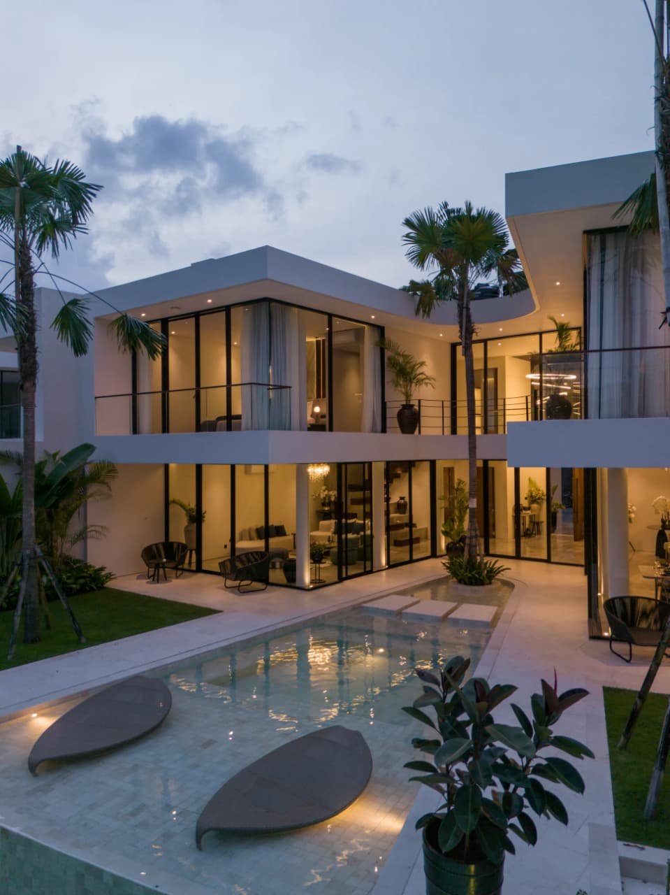 Luxurious Freehold 4-Bedroom Villa with Cinema Room in Umalas - River View